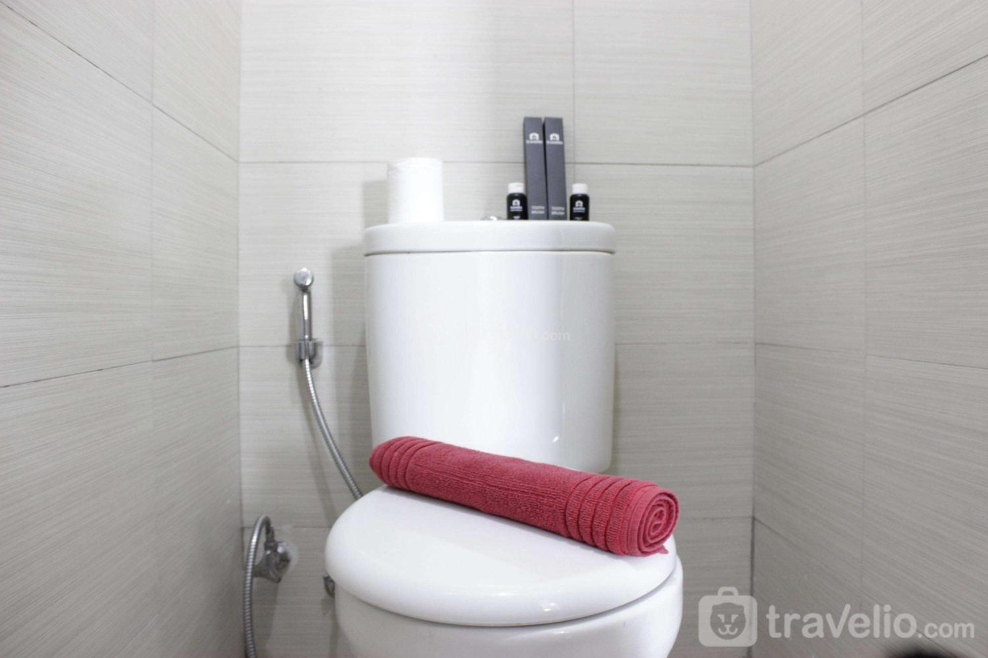 Homey 3br At Gateway Pasteur Near Exit Toll By Travelio * Bandung